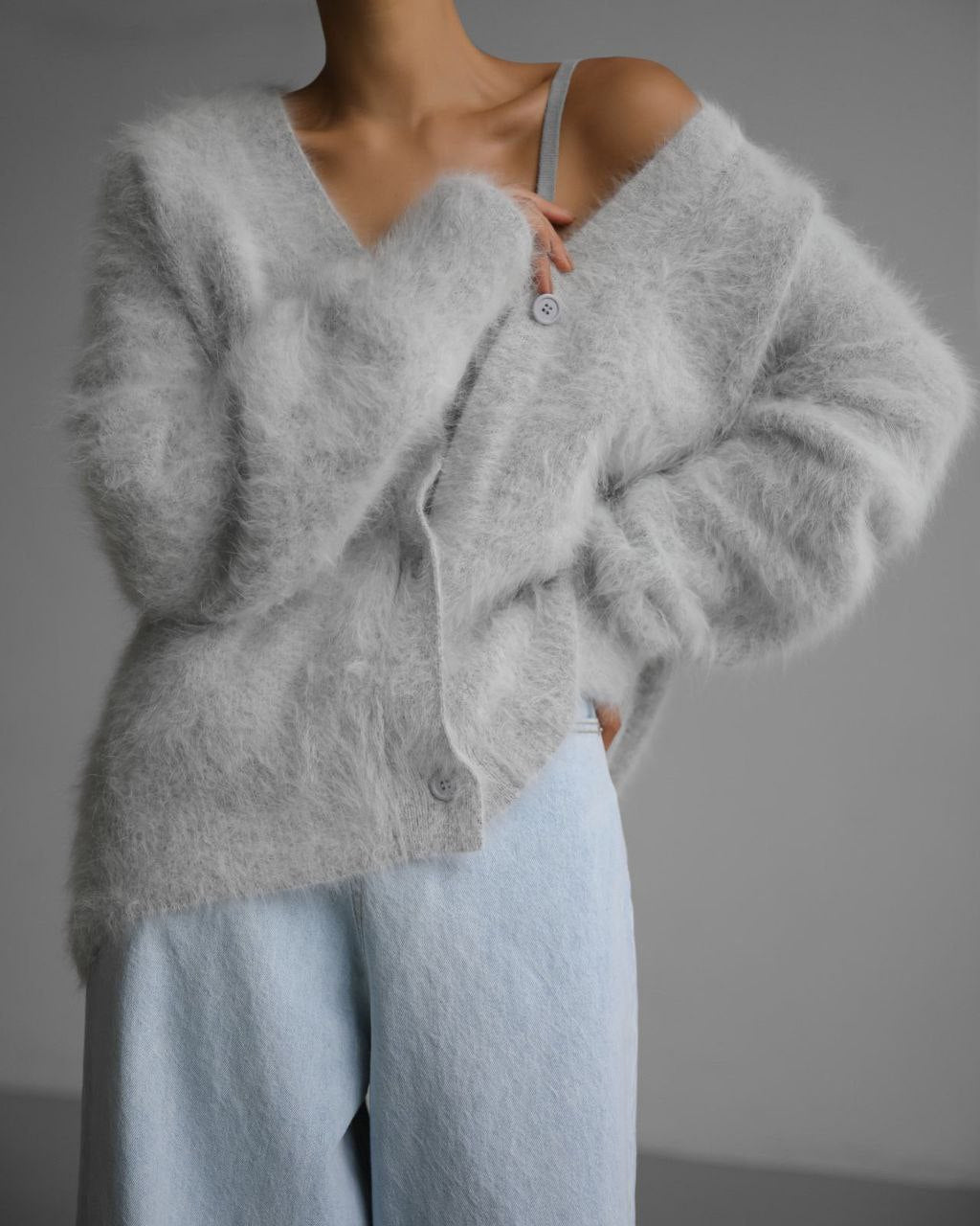 NIVANOO | Cardigan à Boutons Col V en Maille Douce